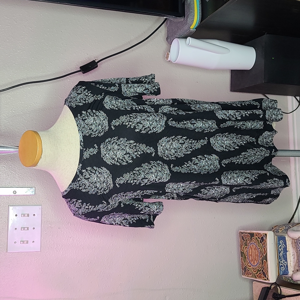 Old Navy T-shirt